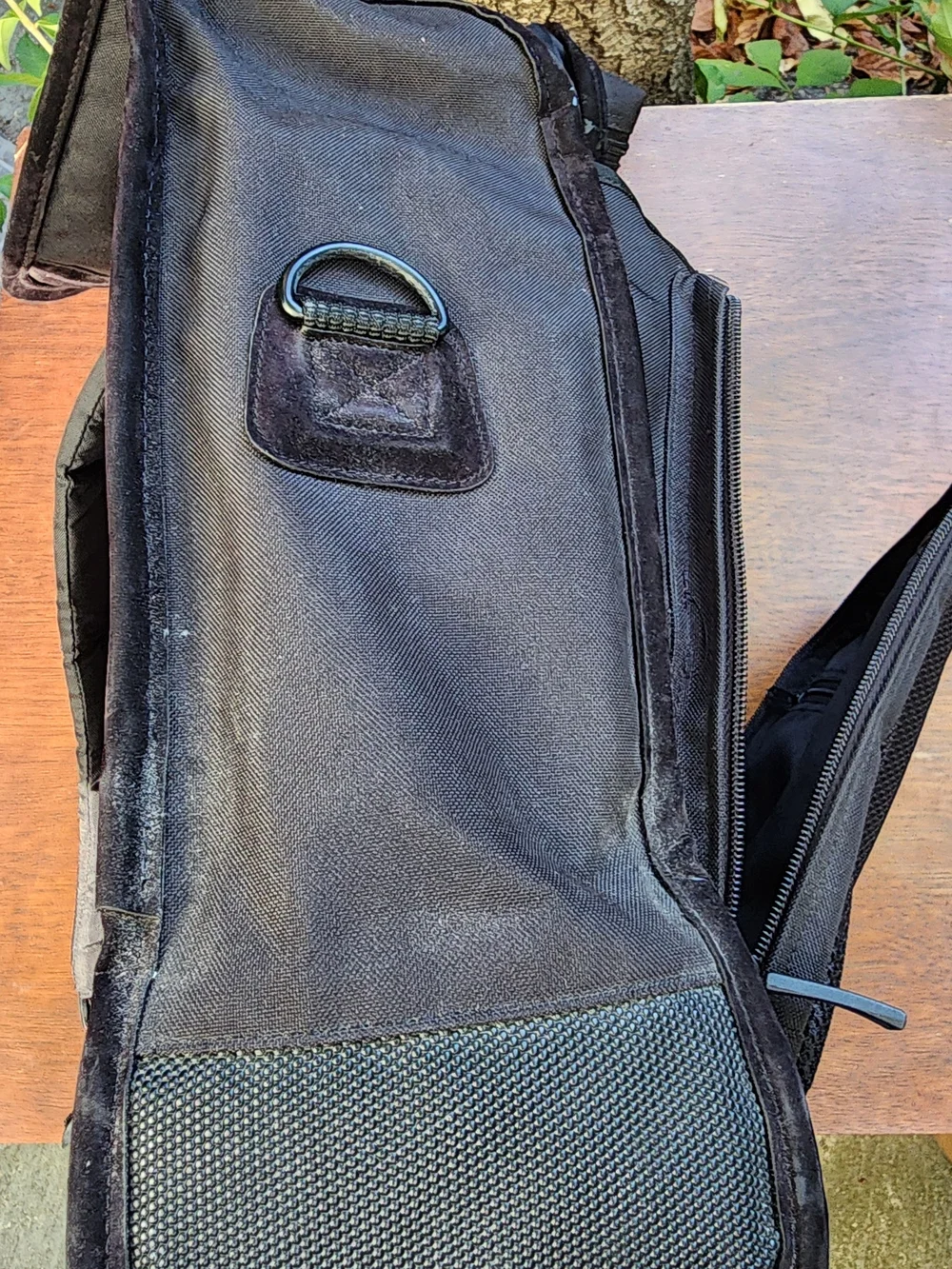 Kensington SaddleBag Hybrid Laptop Backpack Messenger Briefcase Bag Black